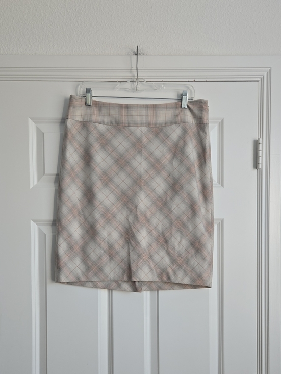 The Limited Dresses & Skirts - The Limited Plaid Mini Skirt in Light Gray and Blush